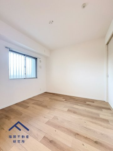 アルファライフ博多の洋室