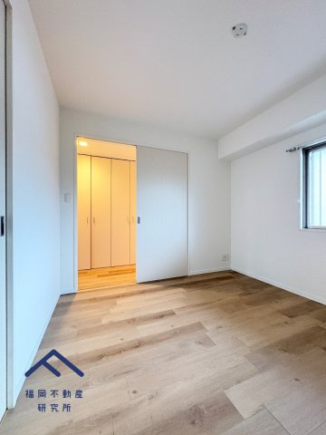 アルファライフ博多の洋室