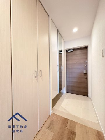 アルファライフ博多の玄関