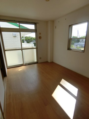 【居間・リビング】 | ニューシティ美保Ｂ