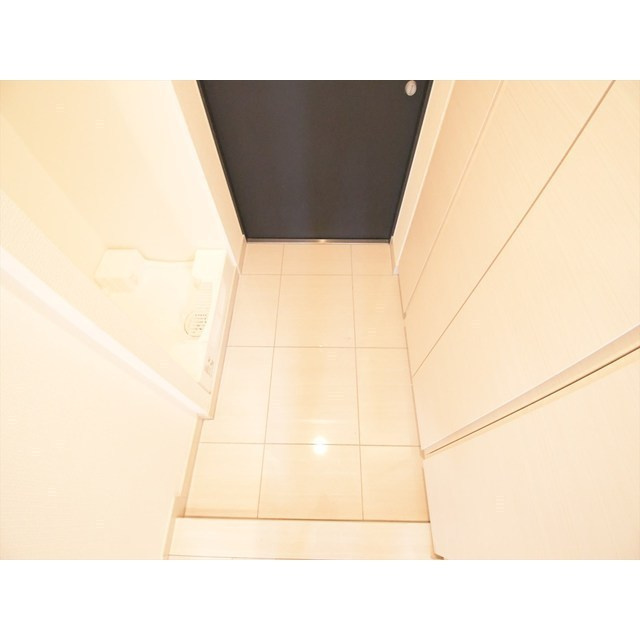 ルクレ西池袋の玄関