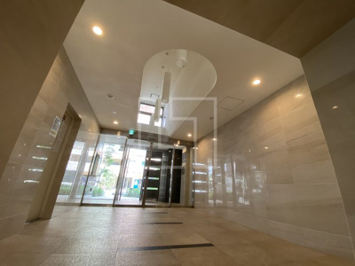 【ロビー】 | エスリード心斎橋LUXUE | エスリード心斎橋LUXUE（エスリード心斎橋ラグジェ）　ロビー