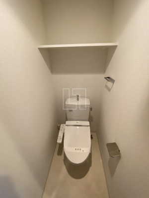 【トイレ】 | エスリード心斎橋LUXUE | エスリード心斎橋LUXUE（エスリード心斎橋ラグジェ）　温水洗浄便座