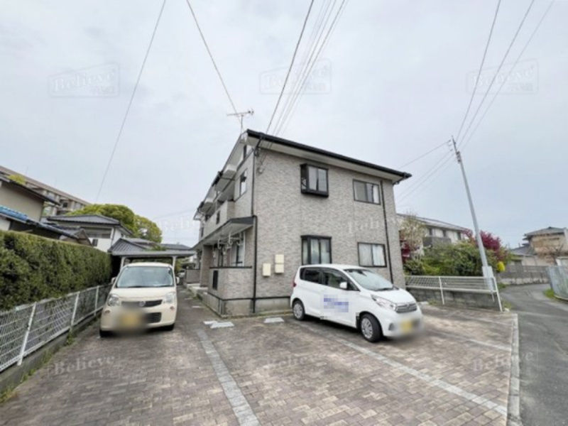 明星ガーデンハイツの外観