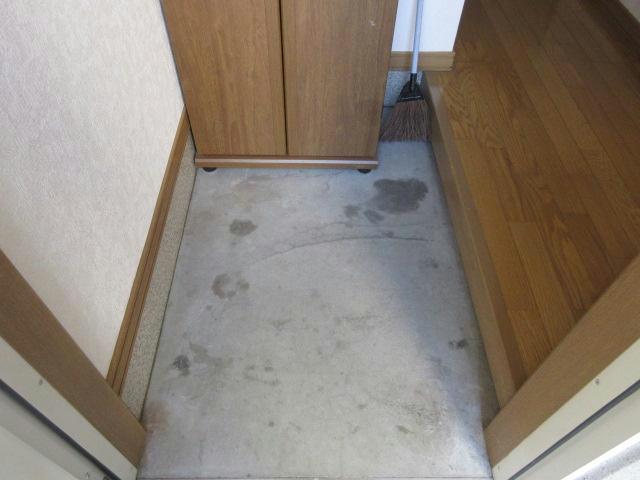 グラシア613の玄関