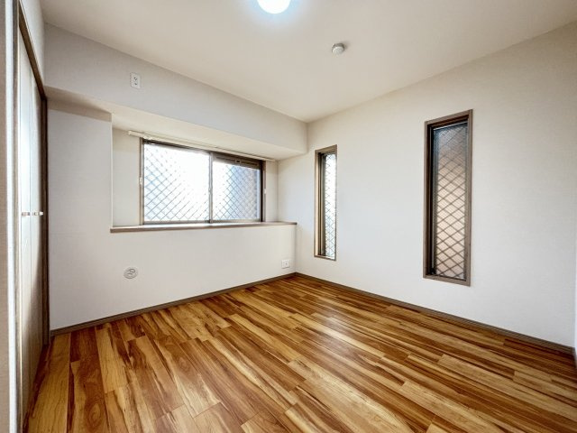 【洋室】 | ネアシティガーデン西の丘