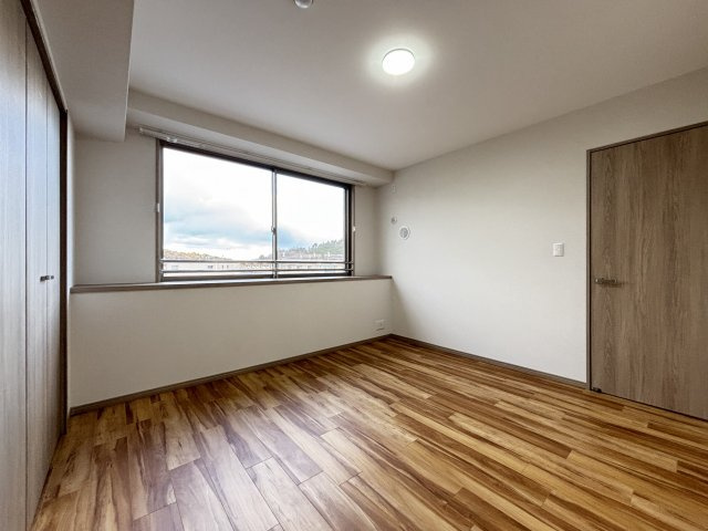 【洋室】 | ネアシティガーデン西の丘