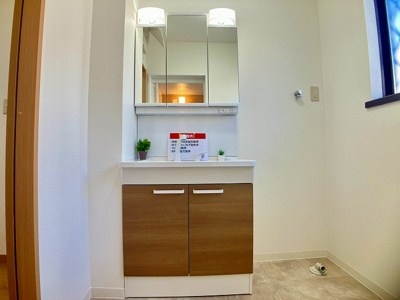 【洗面所】 | 戸建　中須賀3丁目