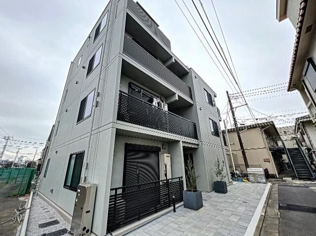 ＶＥＲＴ　ＣＬＡＩＲ　小竹向原の外観