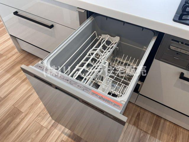 フロレスタ・ミオ山田池公園の設備|食器洗い乾燥機
■物件内覧・資金計画相談・住宅ローン相談、リフォーム相談、お問合せ受付中■
※当日・翌日のご内覧、ご相談はお電話でのお問合せがスムーズです！