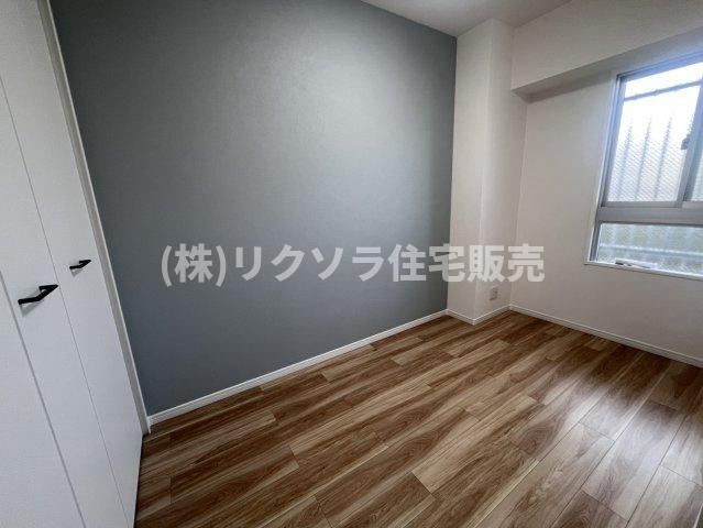 フロレスタ・ミオ山田池公園の子供部屋|洋室4.3帖
■物件内覧・資金計画相談・住宅ローン相談、リフォーム相談、お問合せ受付中■
※当日・翌日のご内覧、ご相談はお電話でのお問合せがスムーズです！