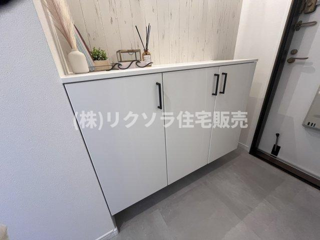 フロレスタ・ミオ山田池公園の収納|シューズボックス
■物件内覧・資金計画相談・住宅ローン相談、リフォーム相談、お問合せ受付中■
※当日・翌日のご内覧、ご相談はお電話でのお問合せがスムーズです！