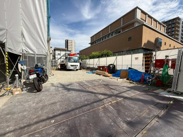 グランコート高槻の駐車場