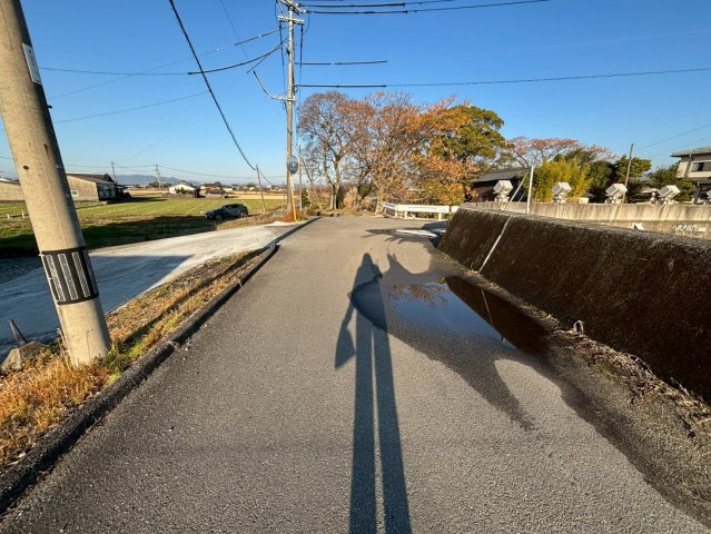 宇城市松橋町砂川土地の前面道路含む現地写真