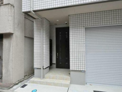 【エントランス】 | キャトルセゾン | 毎日通るエントランスはこのようになっています