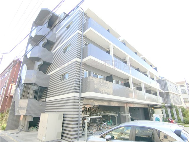 アジールコート武蔵新田の外観