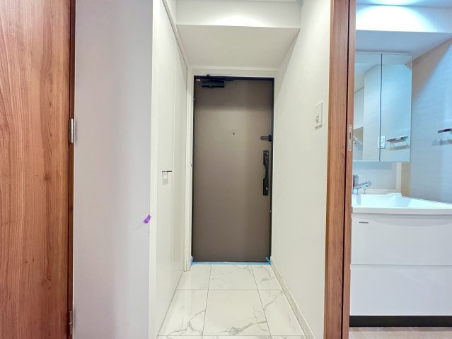 S-RESIDENCE松屋町asenceの玄関