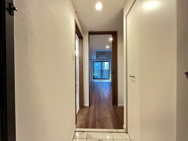 S-RESIDENCE松屋町asenceの玄関