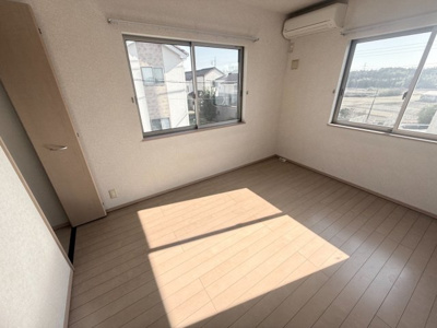 【洋室】 | 北相馬郡利根町もえぎ野台《角地日当たり良し♪中古戸建》