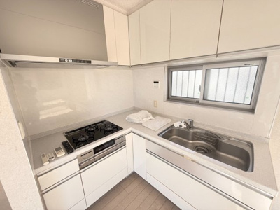 【キッチン】 | 北相馬郡利根町もえぎ野台《角地日当たり良し♪中古戸建》