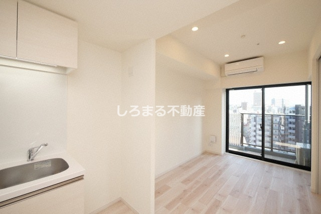 シーズンフラッツ梅田ＮＯＲＴＨの居間・リビング