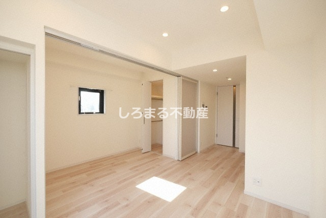 シーズンフラッツ梅田ＮＯＲＴＨの居間・リビング