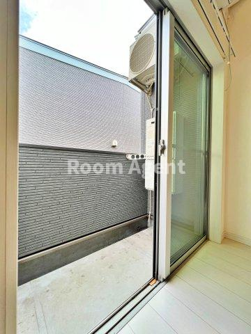 フランのバルコニー