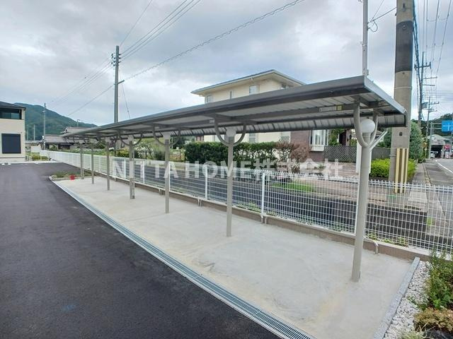 クレール丹波篠山Ⅰのその他共用部分|駐輪場も使用可能です◆