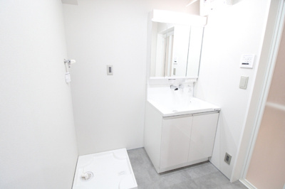 【洗面所】 | ガレージハウスM