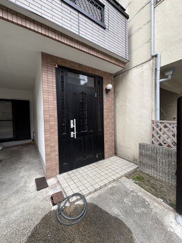池田１丁目貸家のエントランス|エントランスです