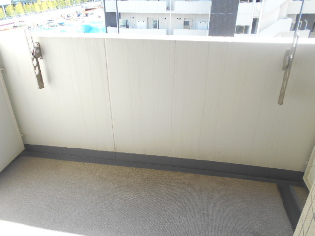 ティラヴェント北梅田のバルコニー