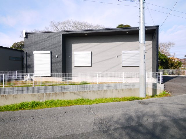 東金市菱沼　平屋中古戸建の外観|令和6年1月築  駐車4台可能JR東金線求名駅徒歩約7分 都市ガス トアトライウェル徒歩約11分