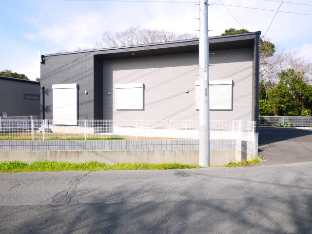 東金市菱沼　平屋中古戸建の外観|令和6年1月築  駐車4台可能JR東金線求名駅徒歩約7分 都市ガス トアトライウェル徒歩約11分