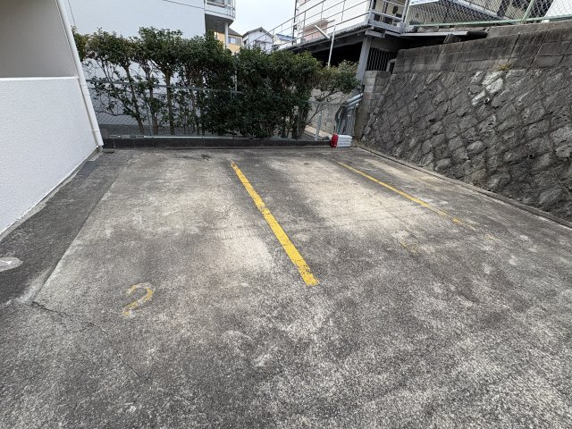 ベルメゾンＫの駐車場