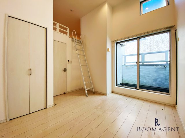 KAHALE尾頭橋の居間・リビング