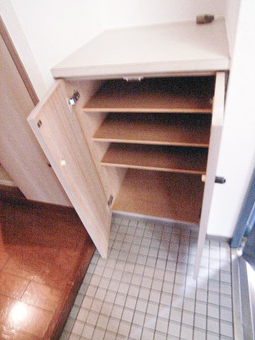 ダイナコート久留米レジックス　5階の収納|別号室のものになります。現状優先。