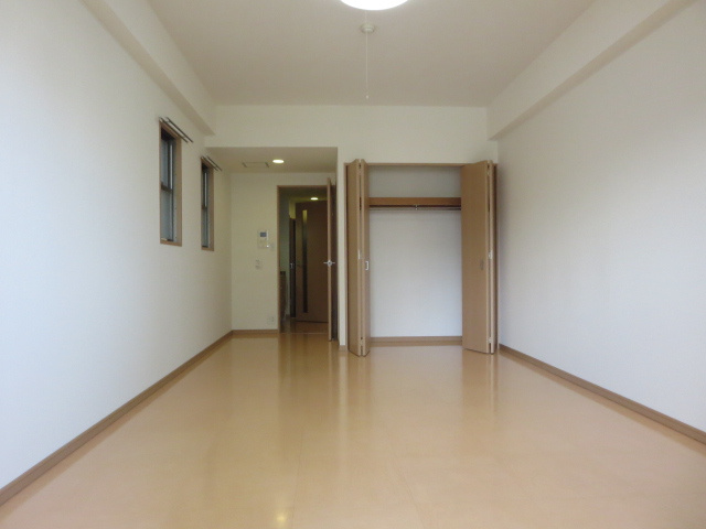 ティラヴェント中津の居間・リビング