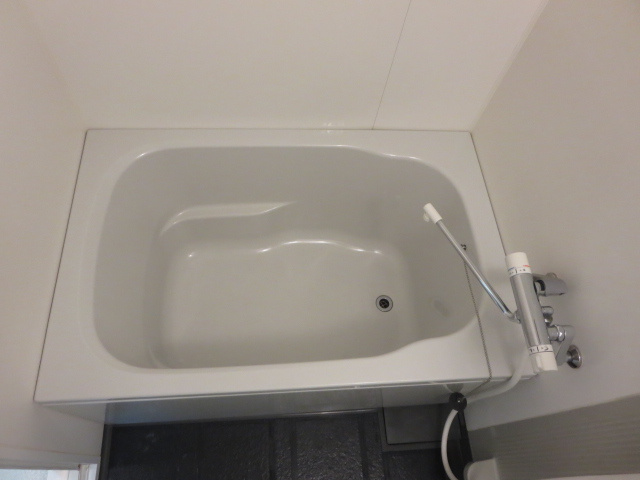 ティラヴェント中津の浴室