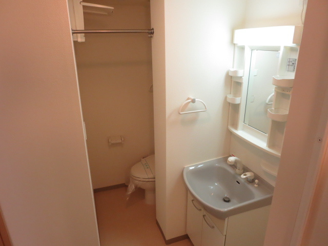 ティラヴェント中津の洗面所