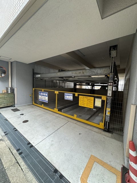 ティラヴェント中津の駐車場