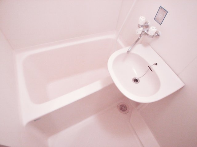 ダイナコート久留米レジックス　7階の浴室|別号室のものになります。現状優先。