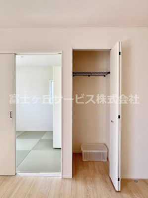 【収納】 | 富士市増川 3期 新築一戸建て 1号棟 | リビングにも収納があります
