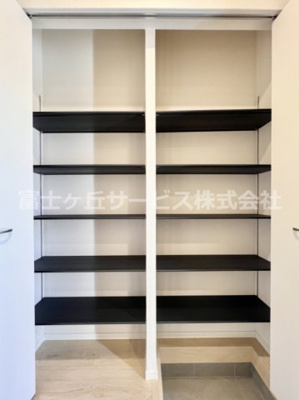 【収納】 | 富士市増川 3期 新築一戸建て 1号棟 | 十分な収納スペースがあります