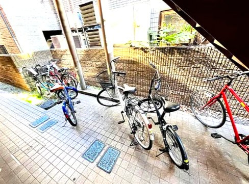 セリエ・シャルマンのその他共用部分|駐輪スペースです。
