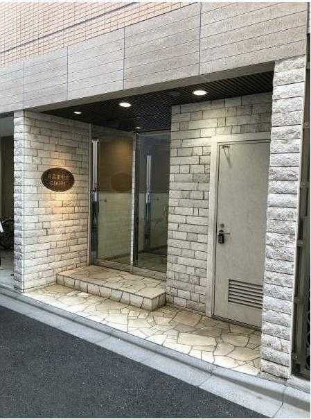 日暮里中央COURTのエントランス