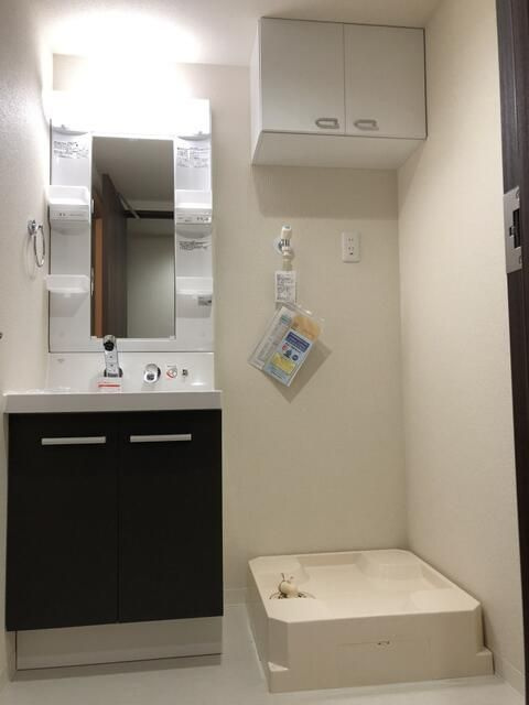 イーストランド日本堤の洗面所