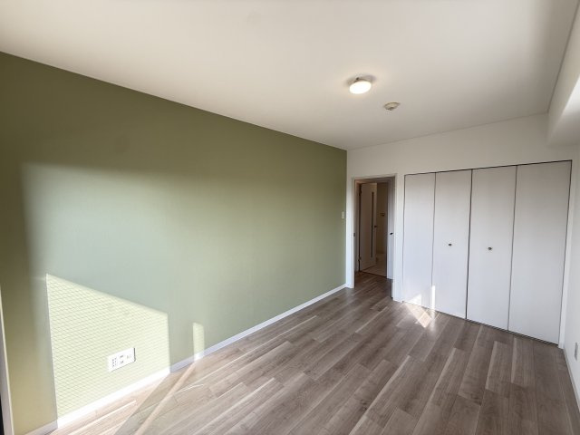 スカイビュー雄湊の洋室