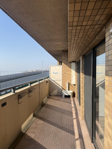 スカイビュー雄湊のバルコニー