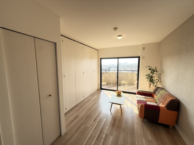 スカイビュー雄湊の居間・リビング