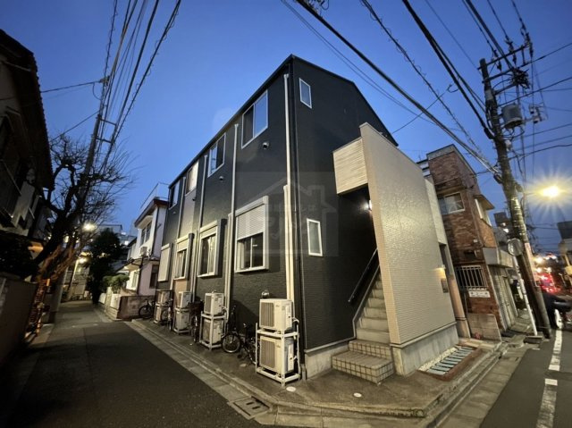 エクシード上池袋のエントランス